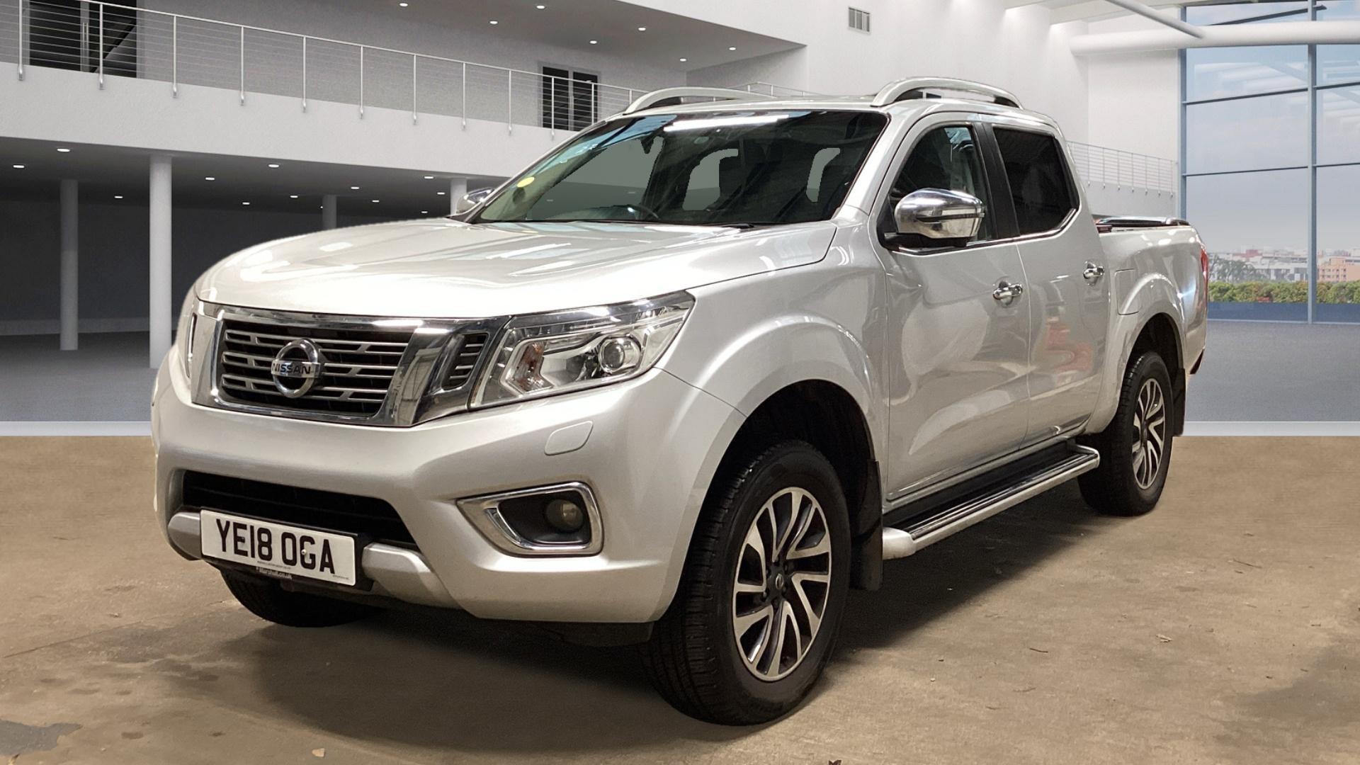 NISSAN Navara